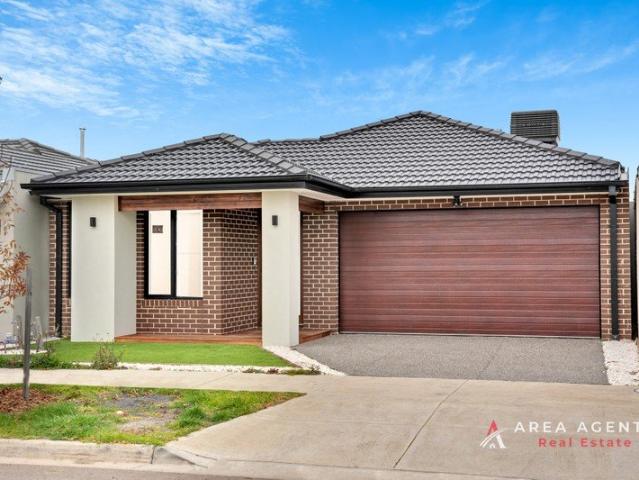 Family Living with Designer Finishes in the Prestigious Alkyra Estate!