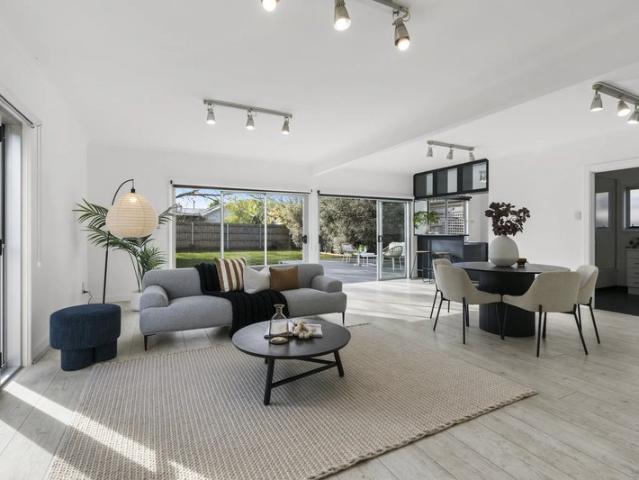 Family Living with Expansive North Facing Deck