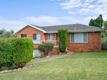 Family Living with Scenic Parkland Views
