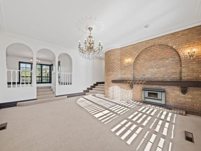 Family Living with Stunning Parkland Views