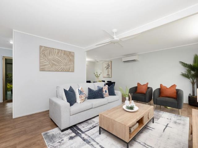Family Living with Powered Shed in Central Locale