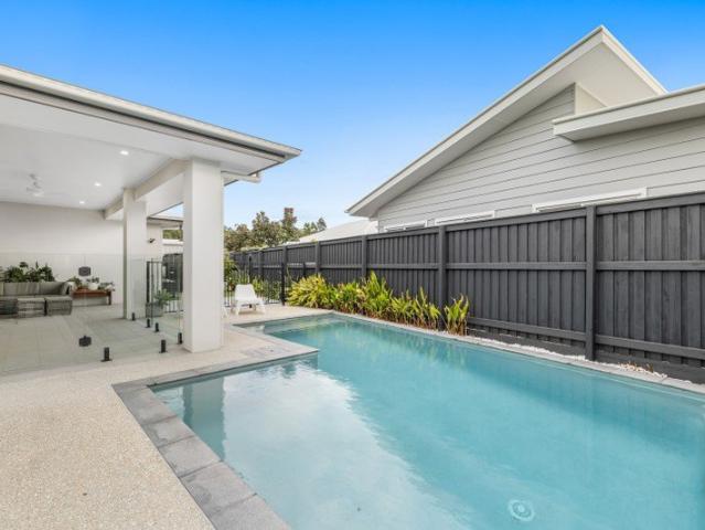 FAMILY LIVING WITH POOL, SIDE ACCESS & MULTIPLE LIVING AREAS
