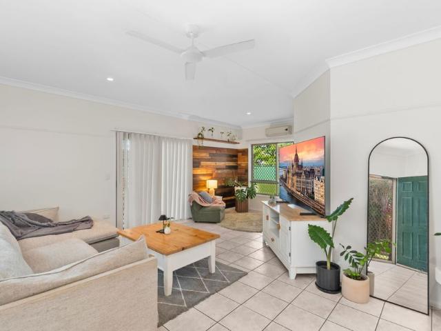 Family Living with Pool & Solar in Sought After Annandale