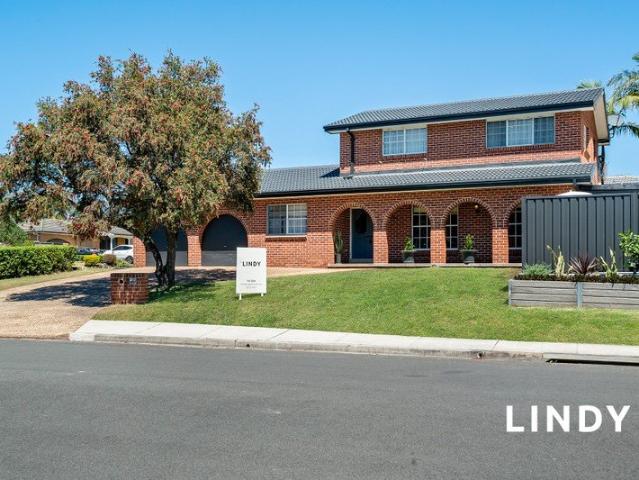 FAMILY LIVING WITH POOLSIDE APPEAL