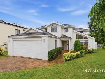 Family Living incl Premium Upgrades + Solar!