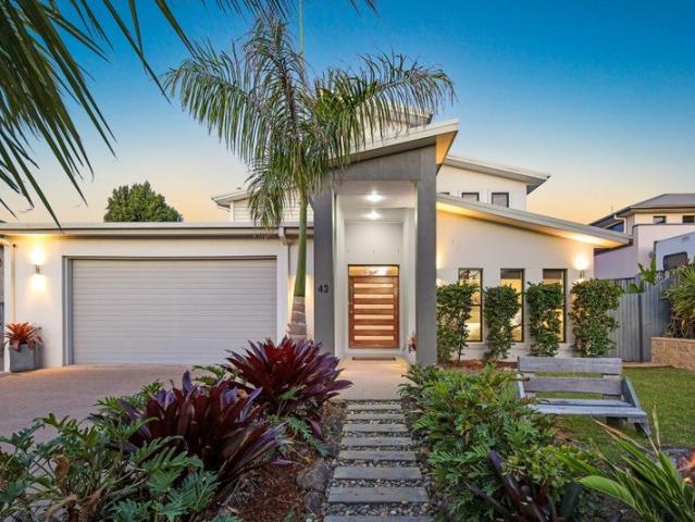 Family Living with Resort Style Entertaining