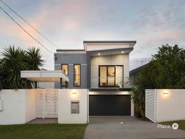 Family Life and Entertaining in a Premier Camp Hill Avenue