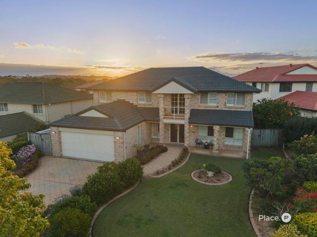 Family Lifestyle, Location and Space in a Peaceful Cul de Sac