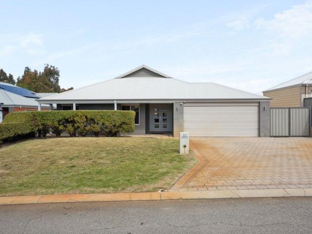 Family Luxury on an Expansive 620sqm Block