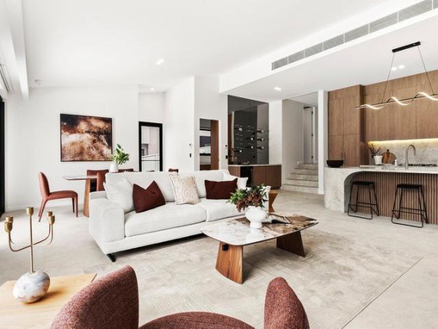 Family Luxury by Dolans Bay