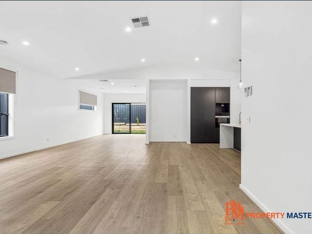 Family Luxury Home in prime location of Alfredton!