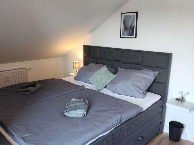 Family Safe apartment for 4 with working place and washer dryer, Aschaffenburg Amsterdam Apartments for Rent