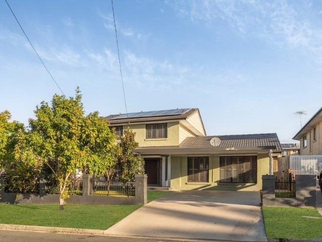 Family Sanctuary Just Minutes from the Redcliffe Waterfront