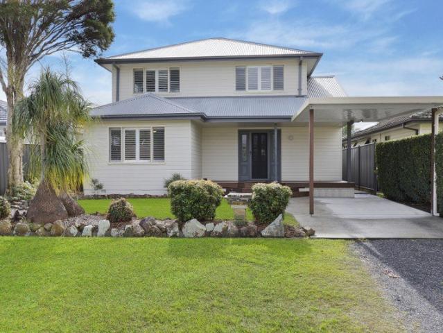 Family Sanctuary with Pool and Rear Lane Access