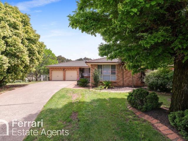 Family size space with a big backyard and no rear neighbours