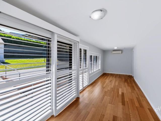 FAMILY SIZED HOME WITH TWO BATHROOMS IN NORTH LAMBTON