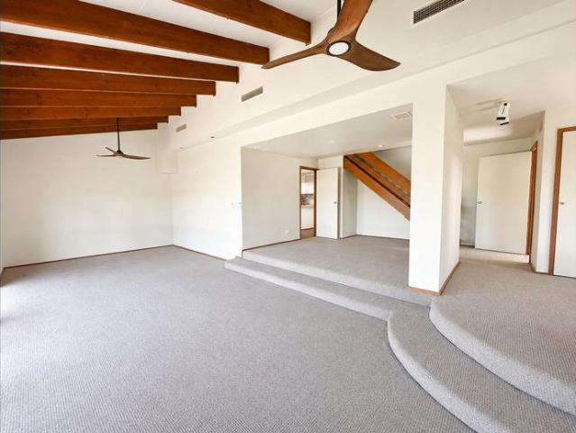 Family Sized Home In Delightful Darlington!