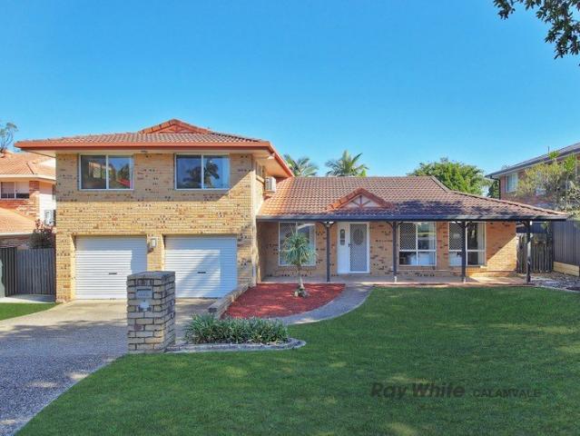 Family Sized Living in a Quiet Stretton Cul de Sac