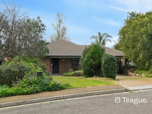 Family Sized Living with Outstanding Potential on Approx. 650sqm