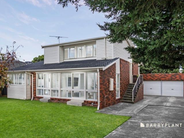Family Sized Living with Practical Design and Everyday Convenience!