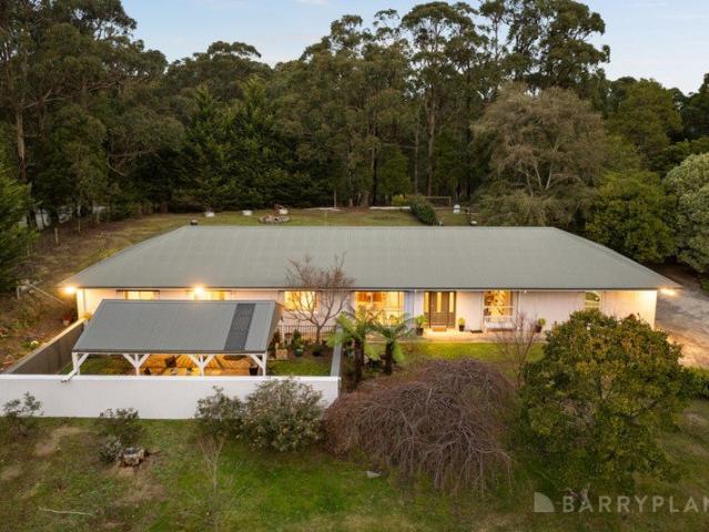 FAMILY SPACE, COUNTRY CHARM & LIFESTYLE ON 2,996M²
