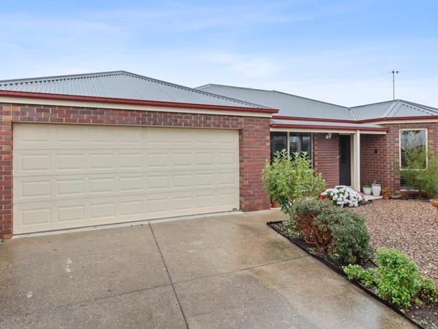 Family Space, Entertaining Style & Exceptional Shedding