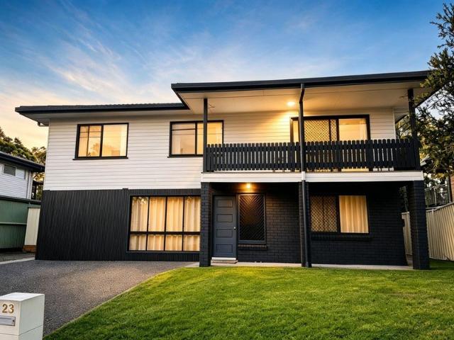 Family Space, Poolside Living & a Self Contained Flat