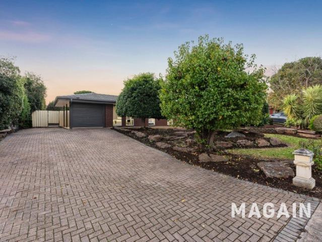 Family Space, Poolside Living and Outstanding Outdoor Entertaining