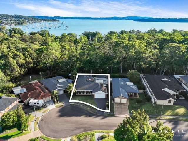 FAMILY SPACE WITH A LAKESIDE LIFESTYLE!