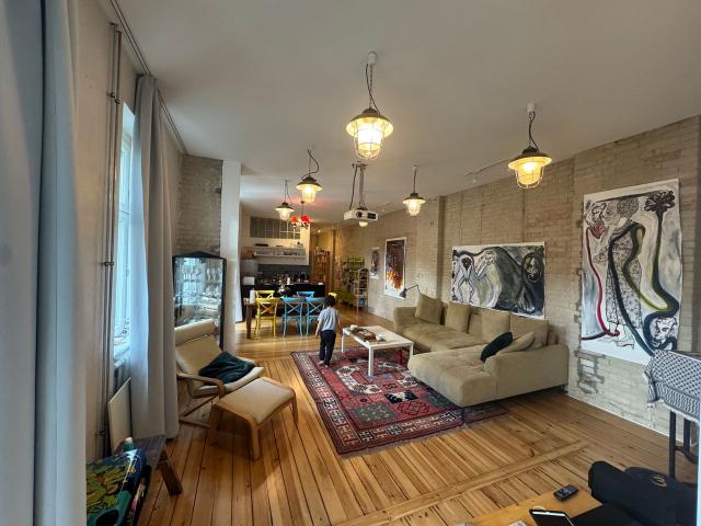Family stunning apartment in vibrant neighbourhood, Berlin Amsterdam Apartments for Rent