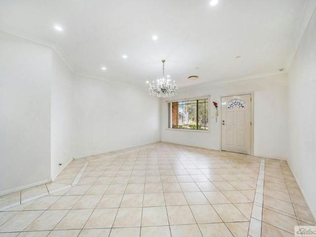 Family Perfection in the Heart of Bossley Park!
