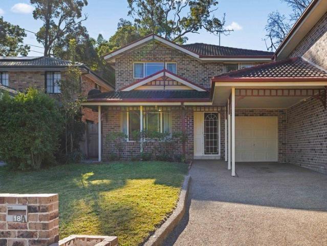 Family privacy, parkside peace, village convenience