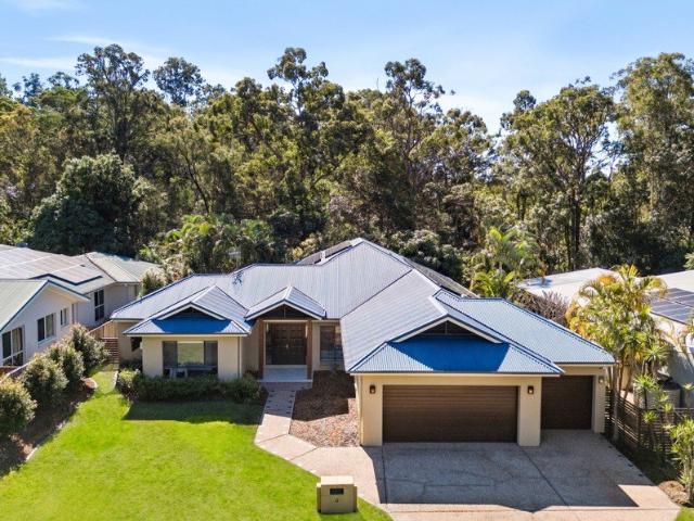FAMILY RETREAT WHERE MODERN DESIGN MEETS TRANQUIL BUSHLAND LIVING