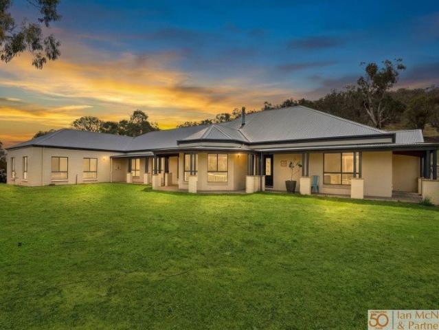 Family Residential Rural Haven !
