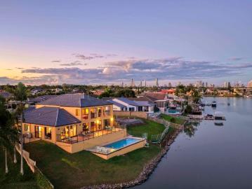 Family Waterfront Estate Offering Dual Living and Exceptional Flexibility