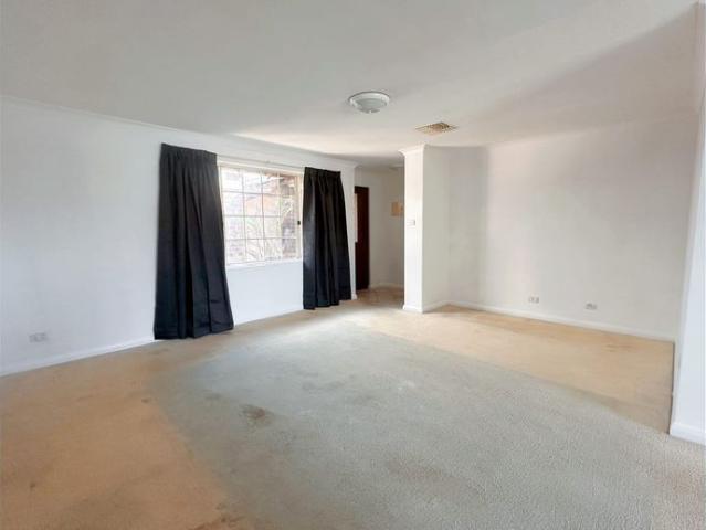 Family Unit in Hannan Street