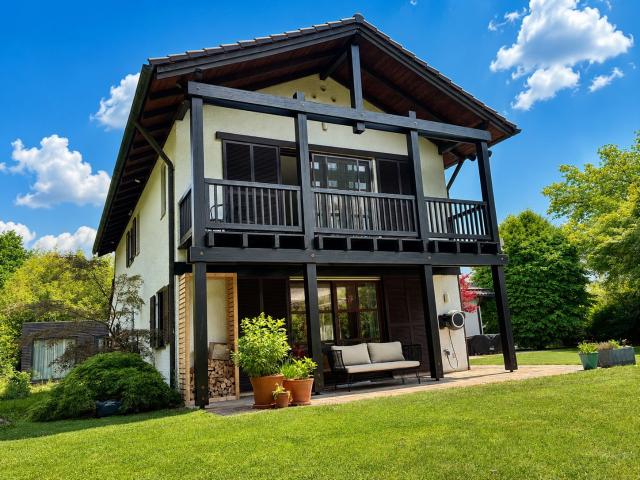 Family villa with garden & sauna in Gauting
