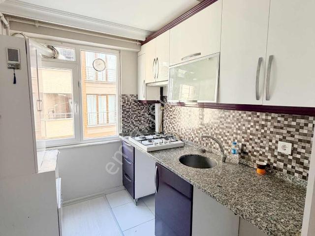 Familyadan Metroya 5 Dk Butik Sitede 2+1 Asansörlü 75m2 Ortakat