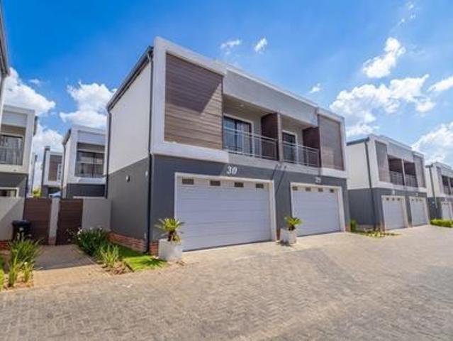 fantastic 3 bedroom 2 bathroom cluster
