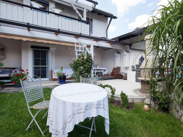 Fantastic 3 room apartment on the ground floor with garden and terrace near Lake Starnberg