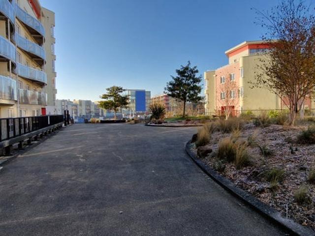 Fantastic 1 bed apartment at the Harbourside