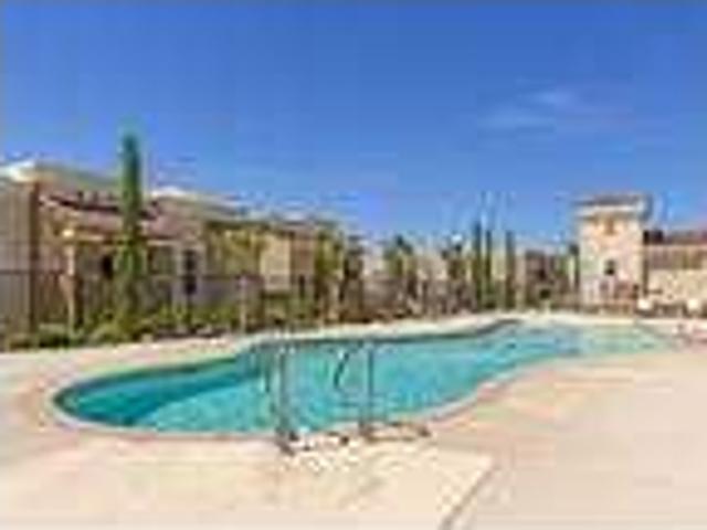Fantastic 2Bd 2Ba Available Today