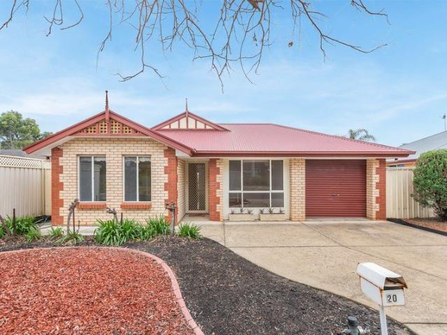 FANTASTIC 4 BEDROOM VALUE,SPACE AND LOCATION!