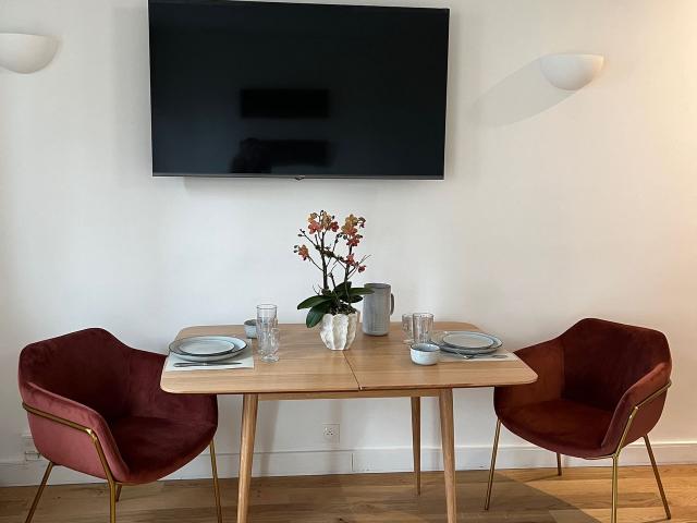 Fantastic & cute home Parc Monceau Paris 8th, Paris Amsterdam Apartments for Rent
