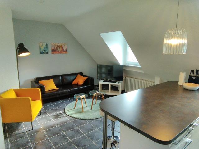 Fantastic and amazing suite with nice city view, Koln Amsterdam Apartments for Rent