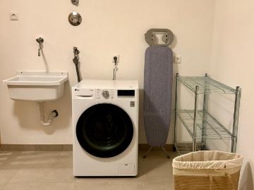 Fantastic and stylish home with excellent transport links