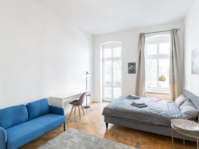 Fantastic and spacious 4 bedrooms flat Prenzlauer Berg