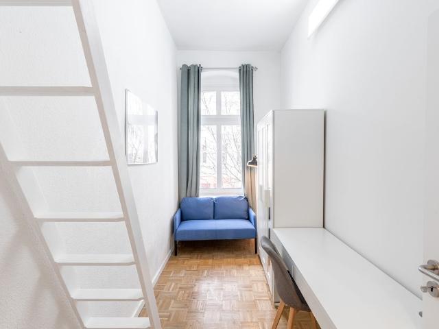Fantastic and spacious 4 bedrooms flat Prenzlauer Berg, Berlin Amsterdam Apartments for Rent