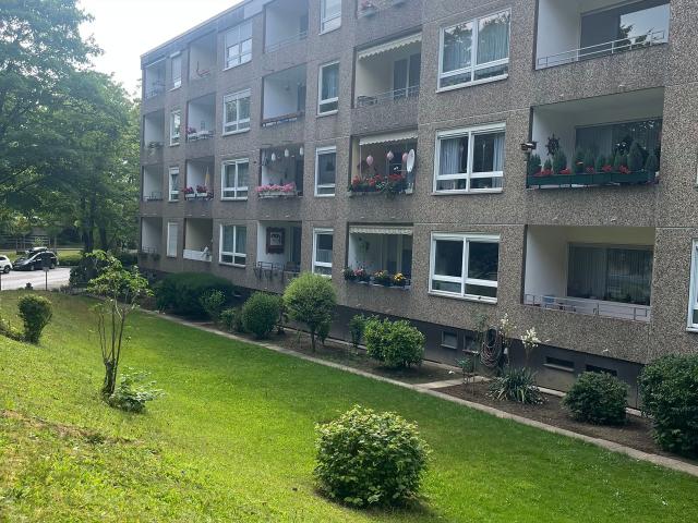 Fantastic apartment in Essen Freisenbruch, Essen Amsterdam Apartments for Rent