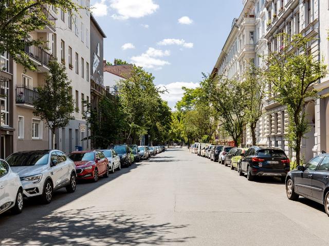 FANTASTIC APARTMENT IN GREAT LOCATION, Berlin Amsterdam Apartments for Rent